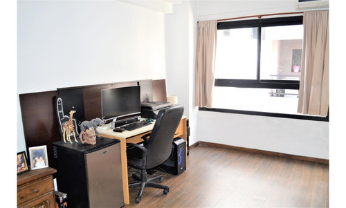 Imagen 10 de 15 de Excelente Duplex De 3 Ambientes Con Patio Con Verde Todo Luz