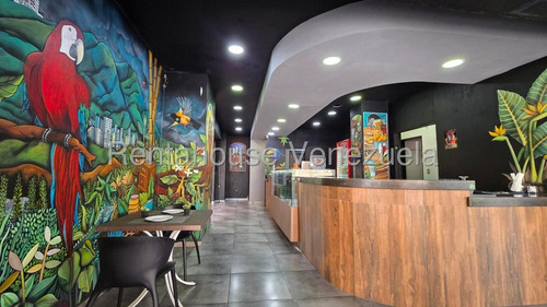 Negocio En Venta En Los Dos Caminos Con Agradable Terraza Restaurant O Comercio De Alimentos