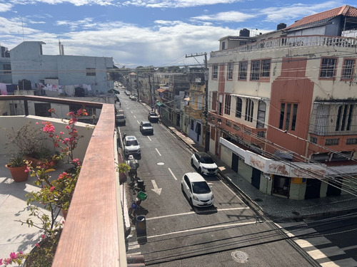 For Sale Penthouse De 3 Habuiaciones Y Terraza En La Zona Colonial Dos Niveles 2do Y 3er Nivel