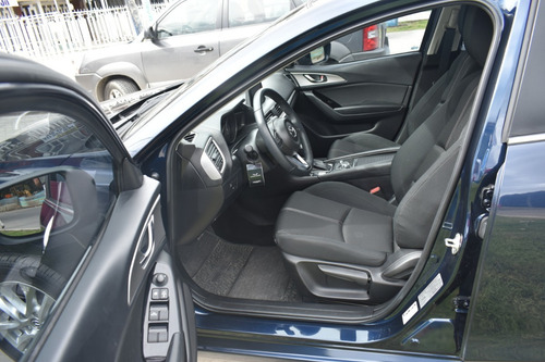 Mazda 3 2.0 Touring