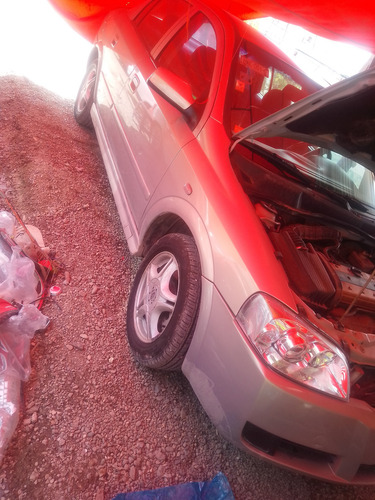 Chevrolet Astra 1.8 4p Confort At