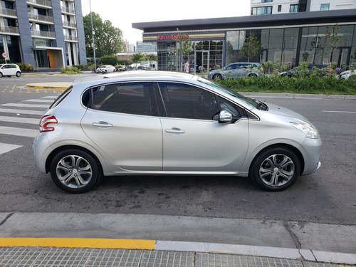 Peugeot 208 Feline Pack Cuir 2014