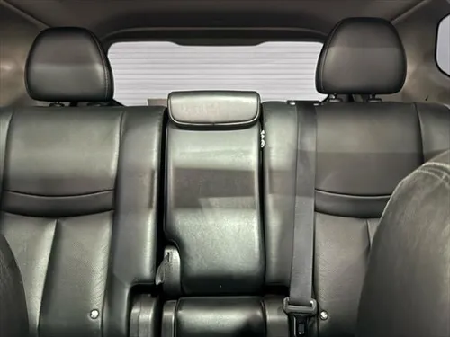 Nissan X-Trail 2.5 Exclusive 3 Row Cvt