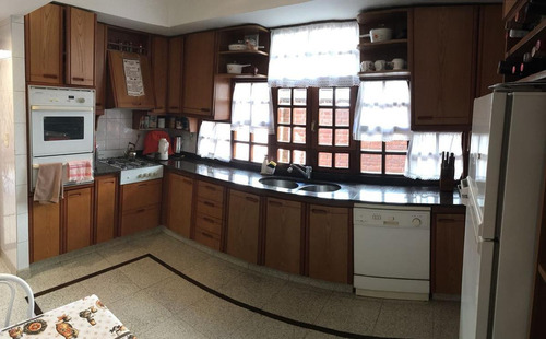 En La Mejor Zona Residencial, De Libertador Al Rio.