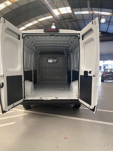 Imagen 10 de 15 de Fiat Ducato Furgon