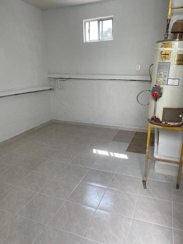 Imagen 17 de 20 de Casa Remodelada En 3 Niveles C/excelente Ubicación A 1 Cuadra Cumbre De Maltrata