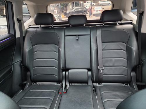 Volkswagen Tiguan 2.0 R-line