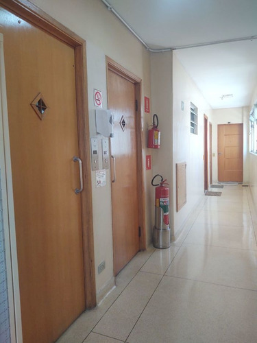 Apartamento À Venda Na Avenida Santos Dumont, Luz, São Paulo - Sp - Liv-9785