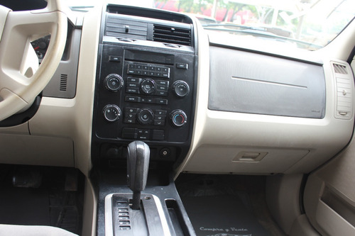 Imagen 7 de 13 de Ford Escape 2008