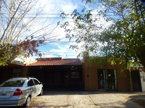 Imagen 1 de 30 de Casa En Venta En La Plata Calle 135 E/ 528 Y 529 Dacal Bienes Raices