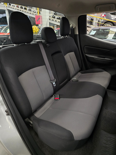 Mitsubishi L200 2.4 Cd Glx 4X2 Mt