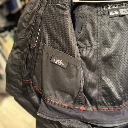 Campera Moto Pista Cuero Genuino Alpinestar Vector C/protecc Negro Lisa 36 Usa / 46 Eur / Small (Usado)