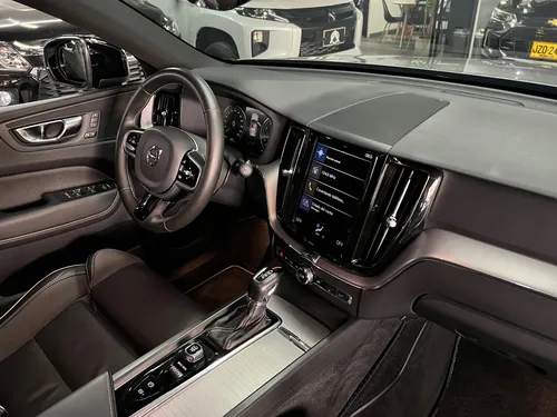Volvo XC60 2.0 T5 Awd R-design