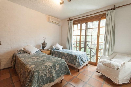 Casa En Venta De 4 Dormitorios En San Rafael