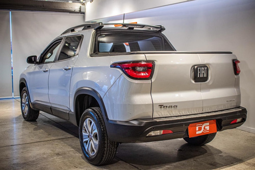Imagen 6 de 15 de Fiat Toro Freedom 1.8 4x2 At 44.000km 2019 Gris