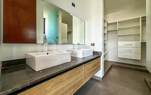 Casa En Venta En Mérida En Privada Arbórea En Conkal