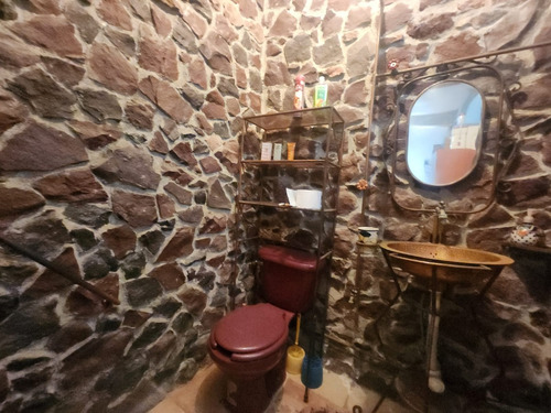 Venta Casa La Joya Ii Muy Cerca Del Centro Y De Los Servicios Que Ofrece Ixtapan De La Sal Edomex Con Bonita Vista, Segurda, Amueblada Y Cómoda. De Oportunidad; Cuenta Con Jacuzzi A Cubierto