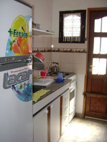 Imagen 7 de 13 de Duplex Al Frente - Calle 81 N° 387 - Mar Del Tuyu