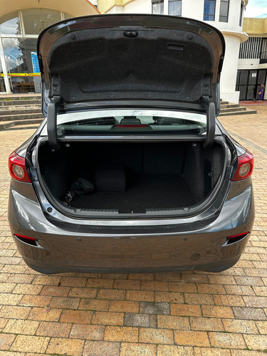 Mazda 3 2.0 Touring