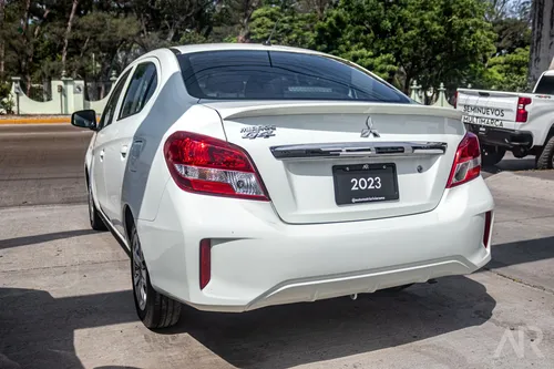 Mitsubishi Mirage 1.2 G4 GLX Cvt