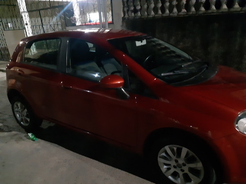 Fiat Punto 2013 1.4 Attractive Flex 5p