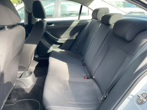Imagen 13 de 14 de Volkswagen Jetta 2018 2.0 Tiptronic At