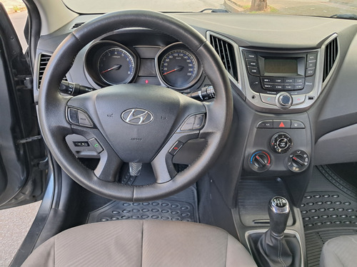 Hyundai HB20S 1.6 Comfort Plus Flex 4p