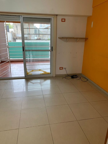 Imagen 5 de 17 de Departamento En Venta 3 Ambientes En Liniers
