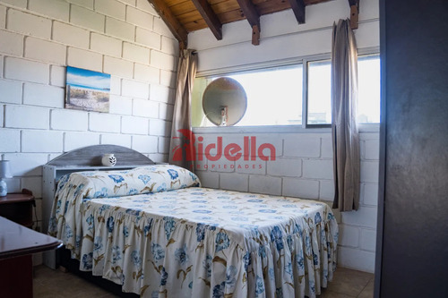 Venta De Casa En Primera Linea Al Mar, Punta Del Diablo