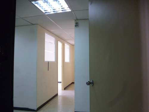 Imagen 5 de 18 de Alquiler Oficina En La Campiña. Consta De 68m2,