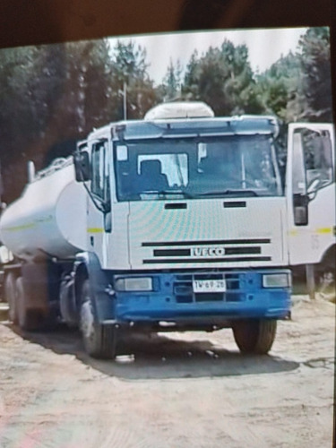 Camión Algibes Iveco Tector, Estanque 18 Mil