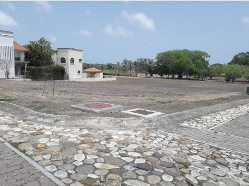 Terreno Habitacional En Venta En Residencial Lagunas De Miralta, Altamira, Tamaulipas