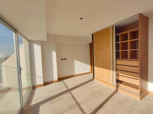 Greenwood Vende Excepcional Departamento En Piso 8 En La Inigualable Torre Leloir, Distincion En Lo Alto De Mendoza.