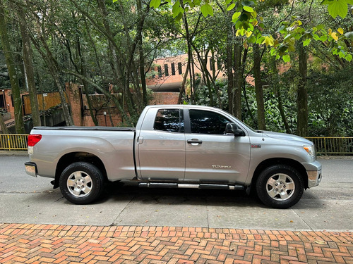 Toyota Tundra 5.7 Sr5 Double Cab