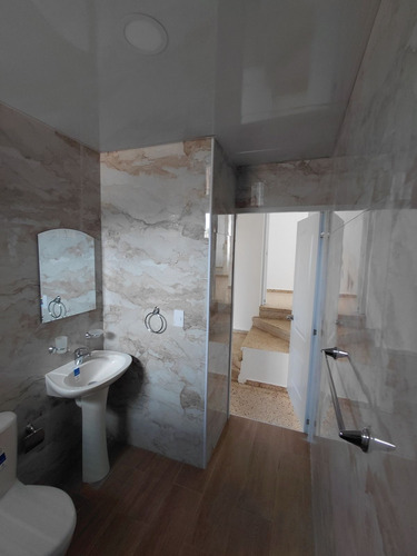 En Mirador Norte Alquilo Apartamento Clásico Para Vivienda U Oficina