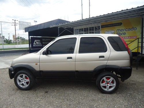 Imagen 2 de 12 de Toyota Terios