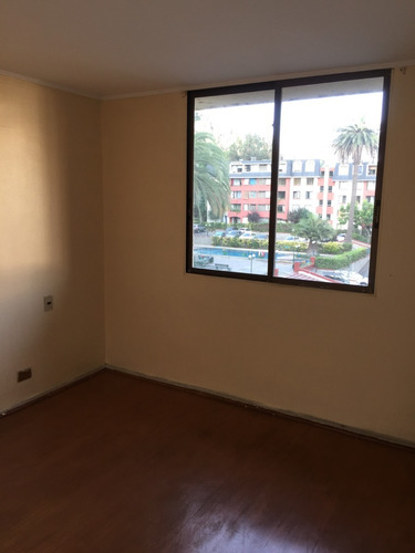 Imagen 5 de 9 de Departamento En Providencia De Tres Dormitorios.