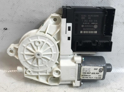 Volkswagen Jetta 2003-2008 Motor Cristal Delantero Derecho (Usado)
