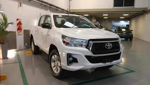 Toyota Hilux 4x4 Dc Sr 2.8 6mt My21