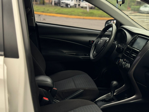 Toyota Yaris 1.5 Core At Sedan Cvt