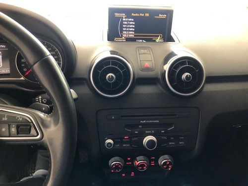 Imagen 7 de 10 de Audi A1 Sportback 1.4 T Fsi S Tronic 2014