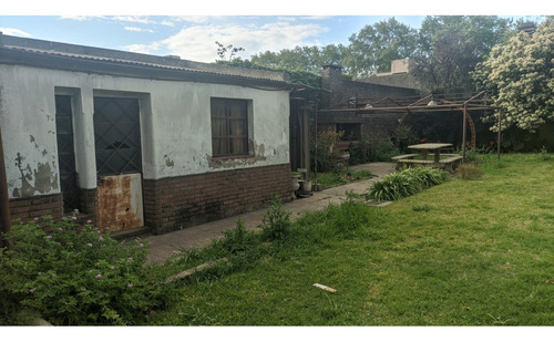 Casa Antigua A Reciclar Con Gran Lote