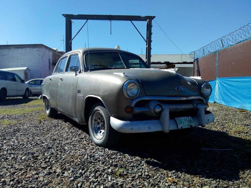 Imagen 1 de 15 de Ford Custom Sedan
