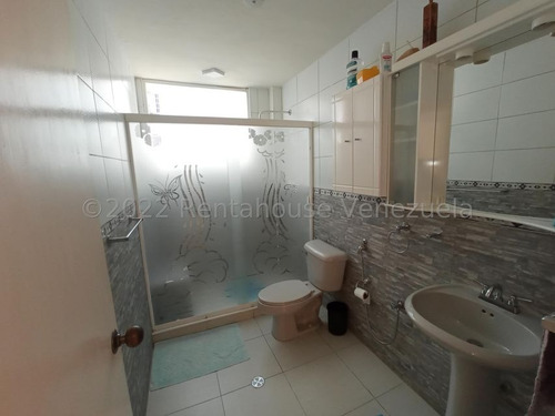 Imagen 9 de 14 de Ramiro Ruiz Vende Apto En Los Palos Grandes Mls #22-22370
