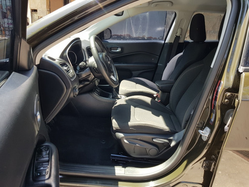 Imagen 7 de 10 de Jeep Compass Sport 2.4 4x2 Mt6 174cv 2018 / Nafta / Mendoza