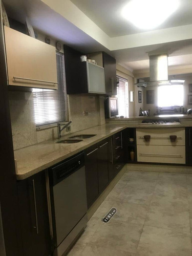 Imagen 4 de 12 de Casa En Venta En El Rincon Naguanagua C10554 Liseth Varela Tlf-04144183728
