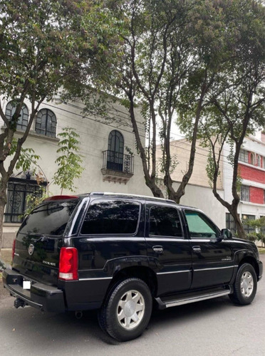 Imagen 5 de 14 de Flamante Cadillac Escalade 2002 Nacional Totalmente Original
