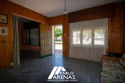 Casa 3 Dormitorios En Juan Lacaze Barrio Jardín #2240