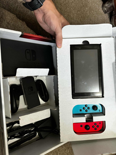 Nintendo Switch Con 3 Juegos