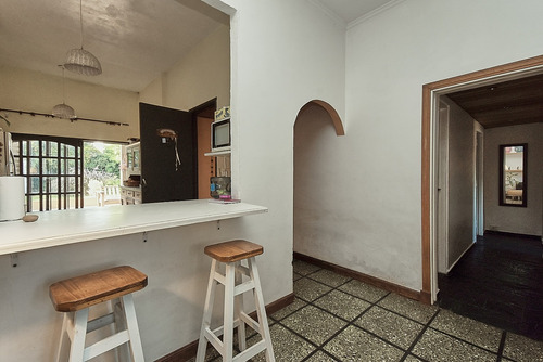 Casa En Venta En José León Suarez 4 Amb. Patio Y Terraza.
